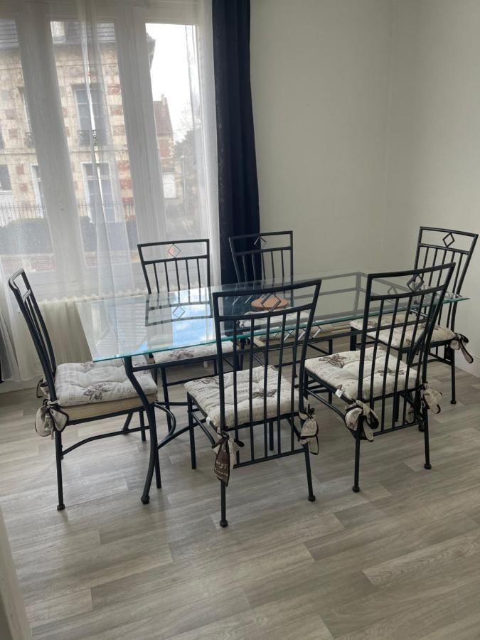 Apartamento Erliz Noyon Exterior foto